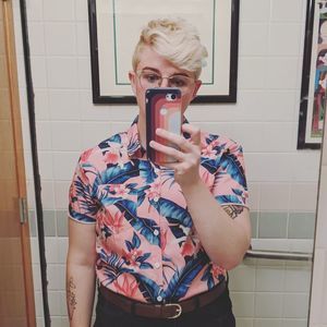 Meet your Posher, Becca